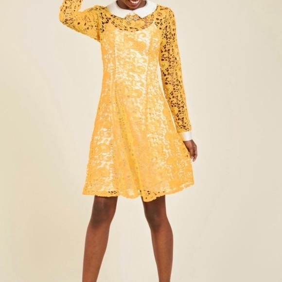 ModCloth Yellow Crochet Lace Satin Collar Dress size Medium - Picture 13 of 15